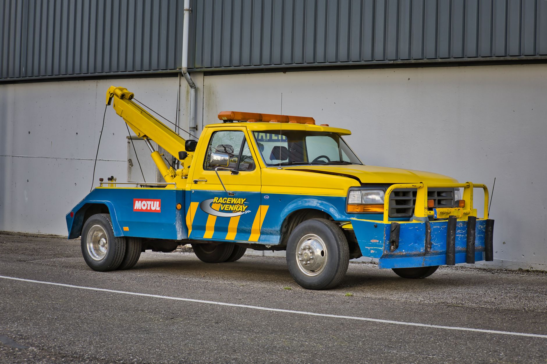Remorquage Voiture équipe à Sainte-Geneviève-des-Bois